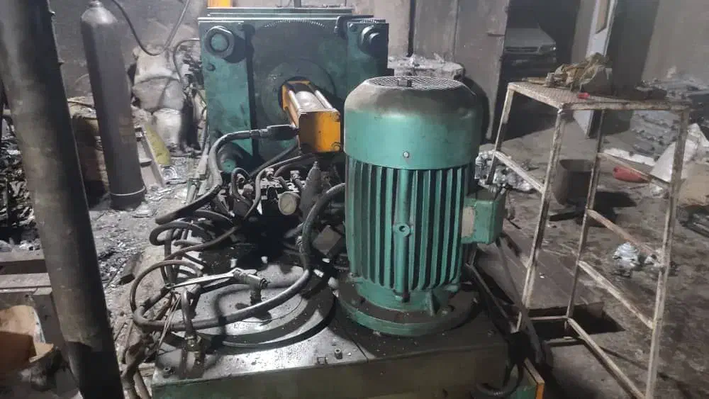 راهنمایی فروش قالب گیر ۶۰ ارمنی ساز دایکست|فعالیت داوطلبانه|تهران, دانشگاه شریف|دیوار