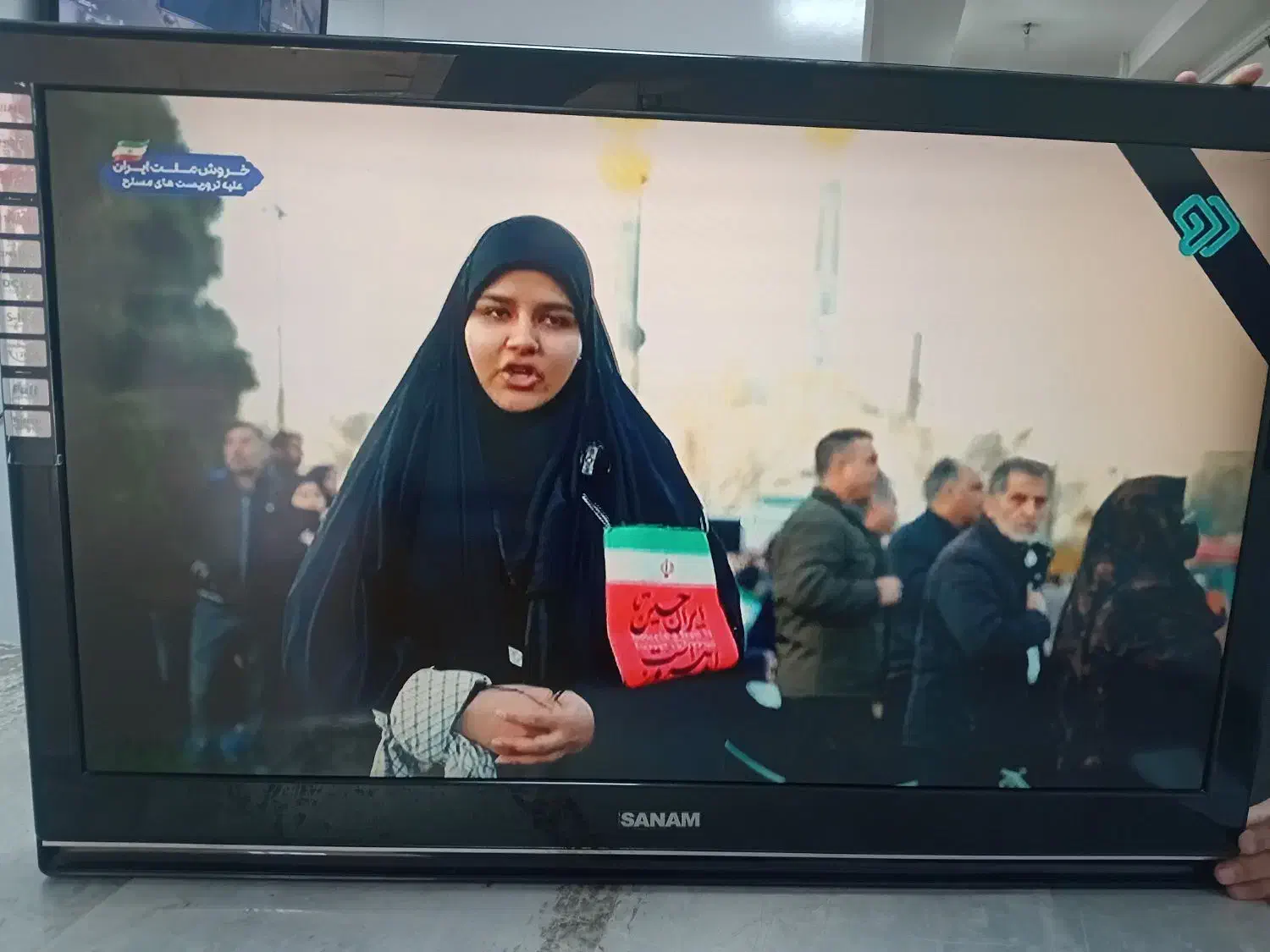 تلویزیون ال سی دی ۴۲|تلویزیون و پروژکتور|جلین, |دیوار