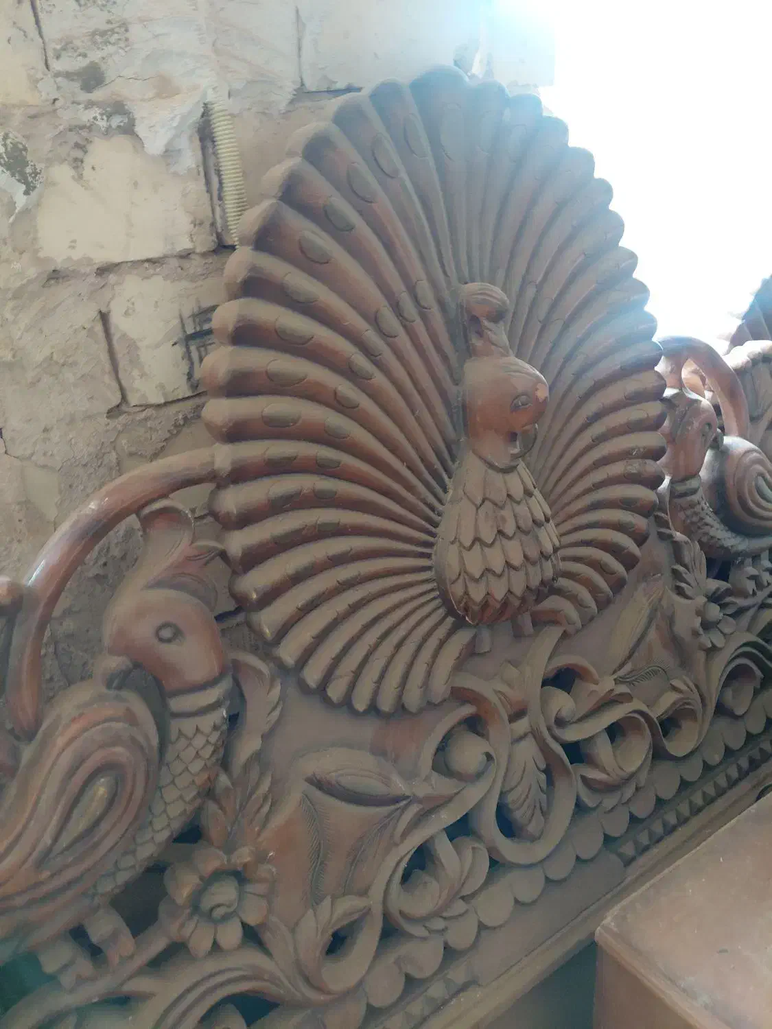 تخت قدیمی دو نفره تمام چوب کار دست|تخت و سرویس خواب|کاشان, فاز ۲ ناجی آباد|دیوار