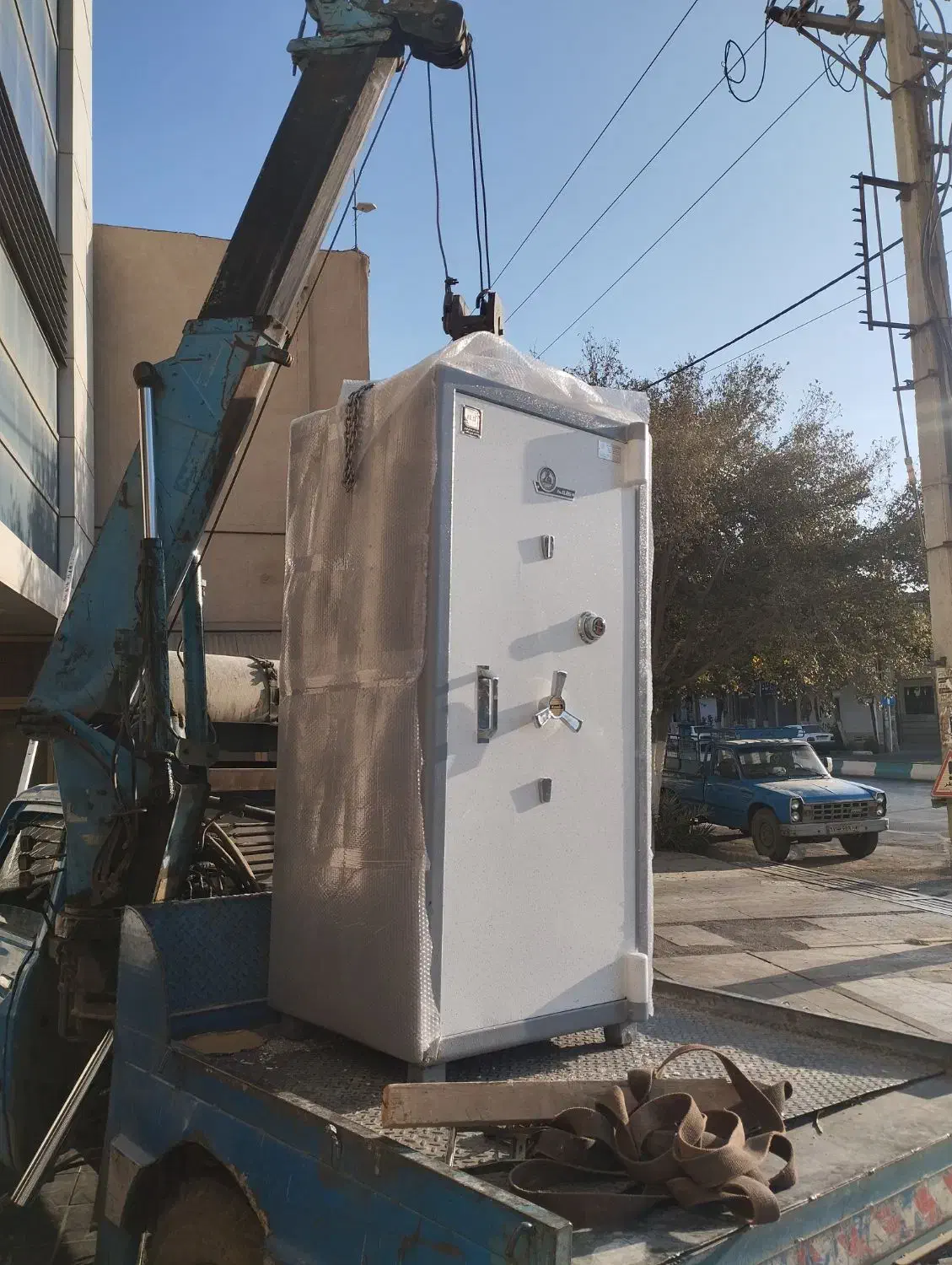 گاوصندوق 1300تنی گاوصندوق استیلی|ابزارآلات|یزد, |دیوار