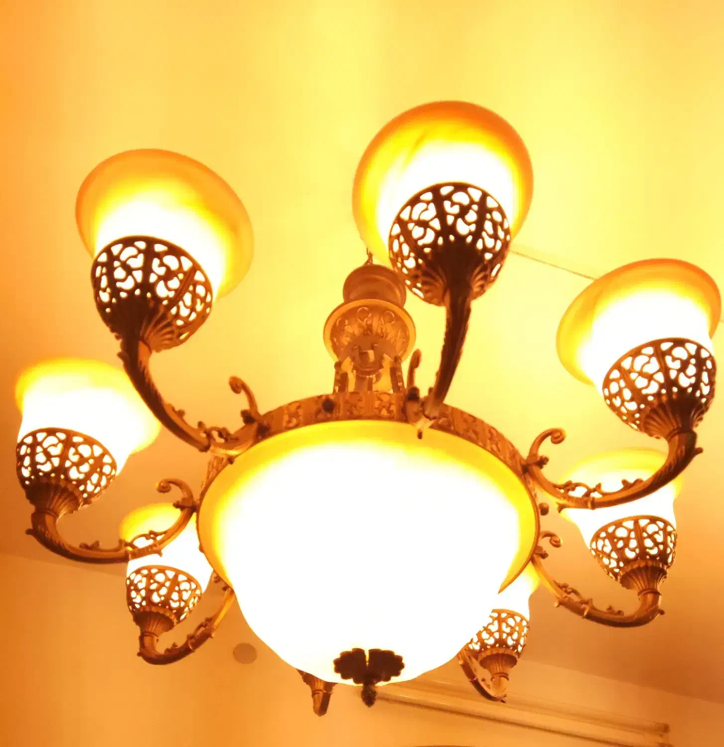 لوستر سلطنتی|لوستر و چراغ آویز|قم, حنیف نژاد|دیوار