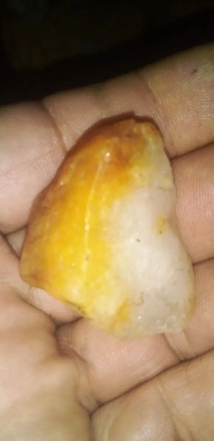 یاقوت زرد طبیعی|جواهرات|سلماس, |دیوار