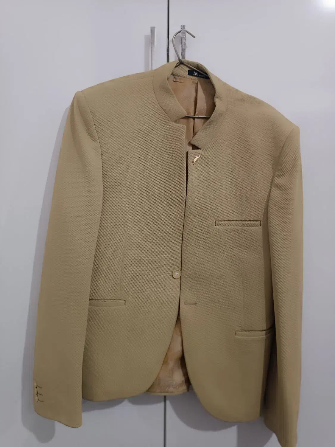 کت تک|لباس|قشم, |دیوار