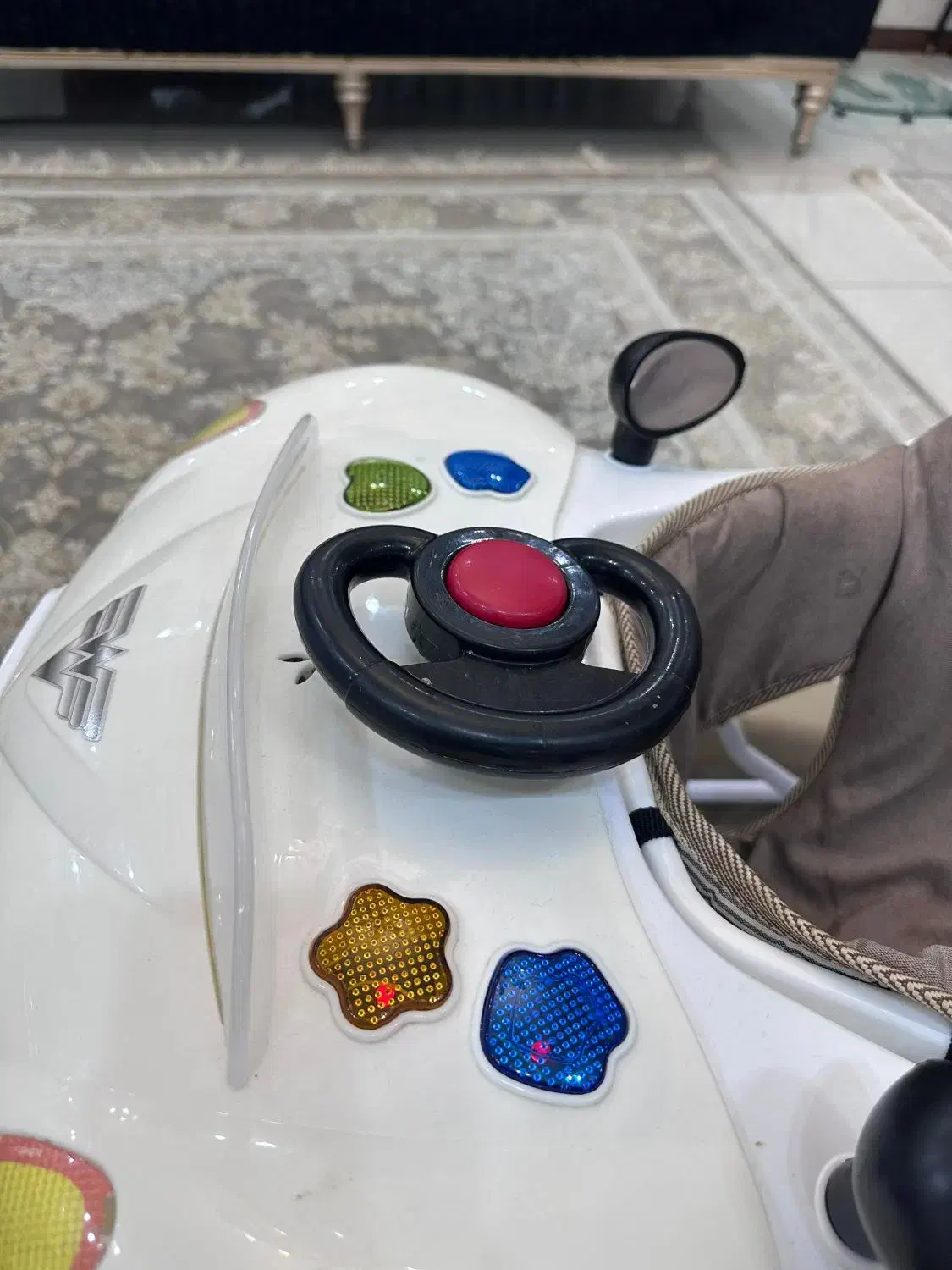 روروعک دلیجان کاملا سالم و نو تاشو میباشد|کالسکه و لوازم جانبی|تهران, شهید رجایی|دیوار