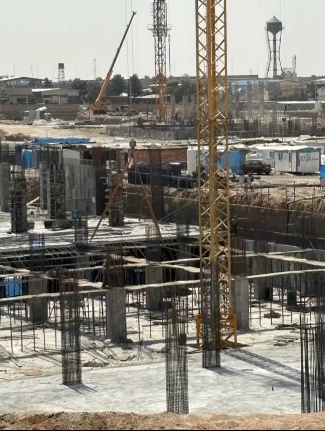 ۸۰۰۰ هزار واحد تحویل دوساله اقساط شناور / قربانی|پیشفروش املاک|تهران, شهرک دانشگاه|دیوار