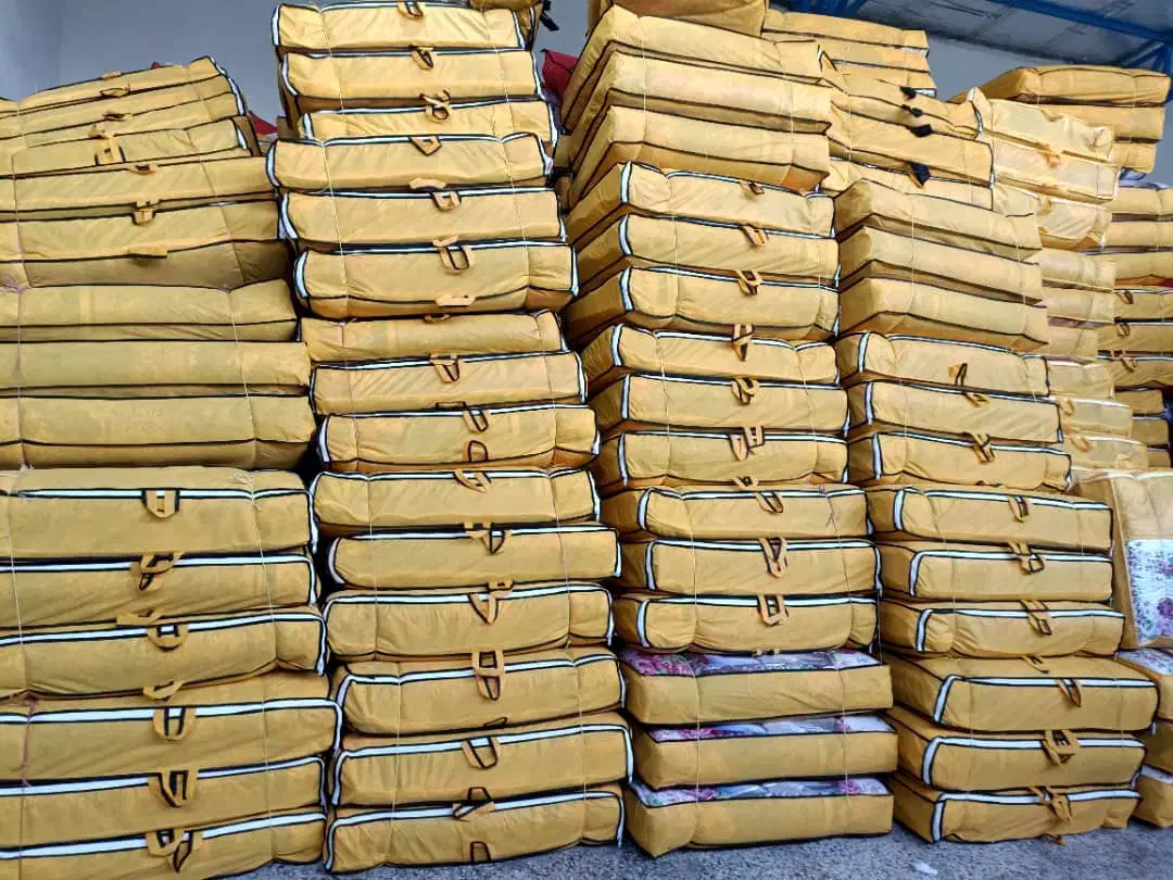 تشک مسافرتی بالش مسافرتی پتومسافرتی خ توحیدجویبار|رختخواب، بالش، پتو|کازرون, |دیوار