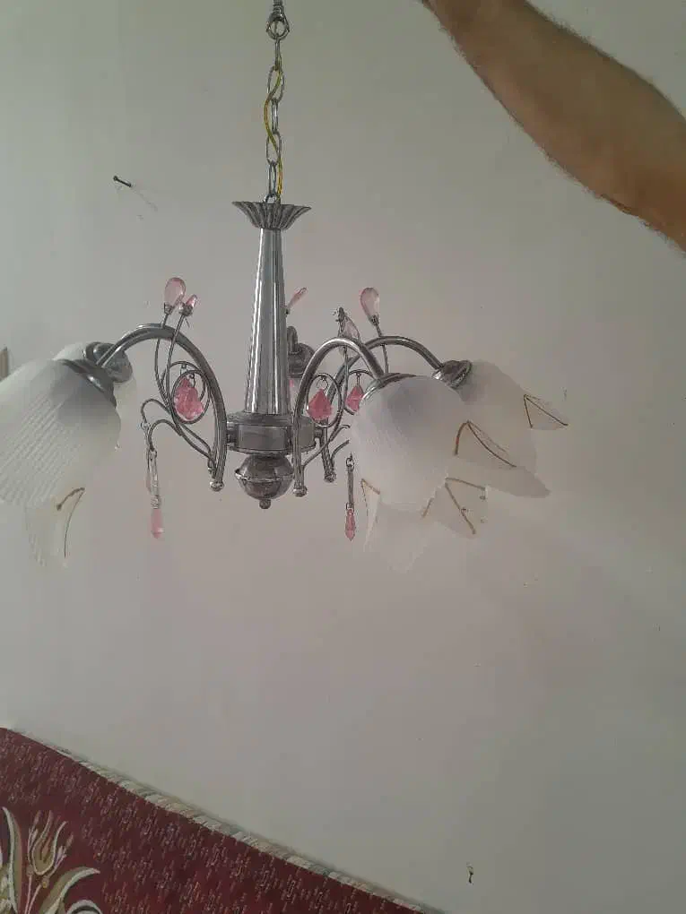 لوستر|لوستر و چراغ آویز|رشت, پیرکلاچای|دیوار