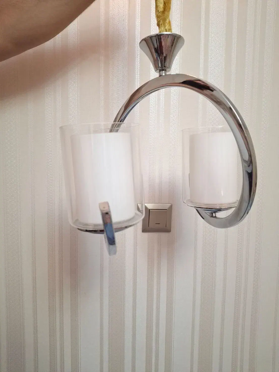 لوستر دوشاخه|لوستر و چراغ آویز|فردیس, داوری|دیوار