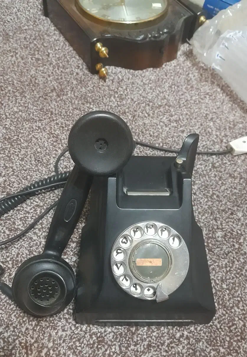 تلفن آنتیک قدیمی|کلکسیون اشیاء عتیقه|تهران, چیذر|دیوار