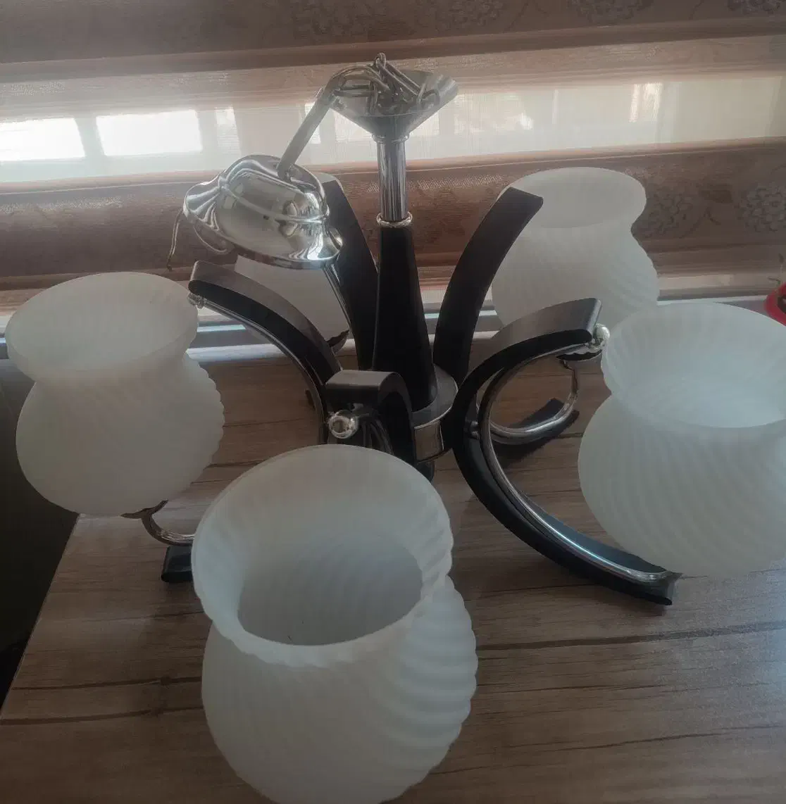 لوستر ۵ شاخه چوب و فلز|لوستر و چراغ آویز|محمدشهر, عباس آباد|دیوار