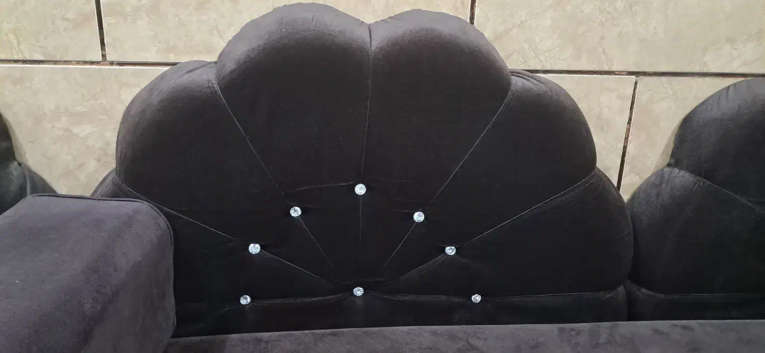 شیخ نشین|مبلمان خانگی و میز عسلی|باوی, |دیوار