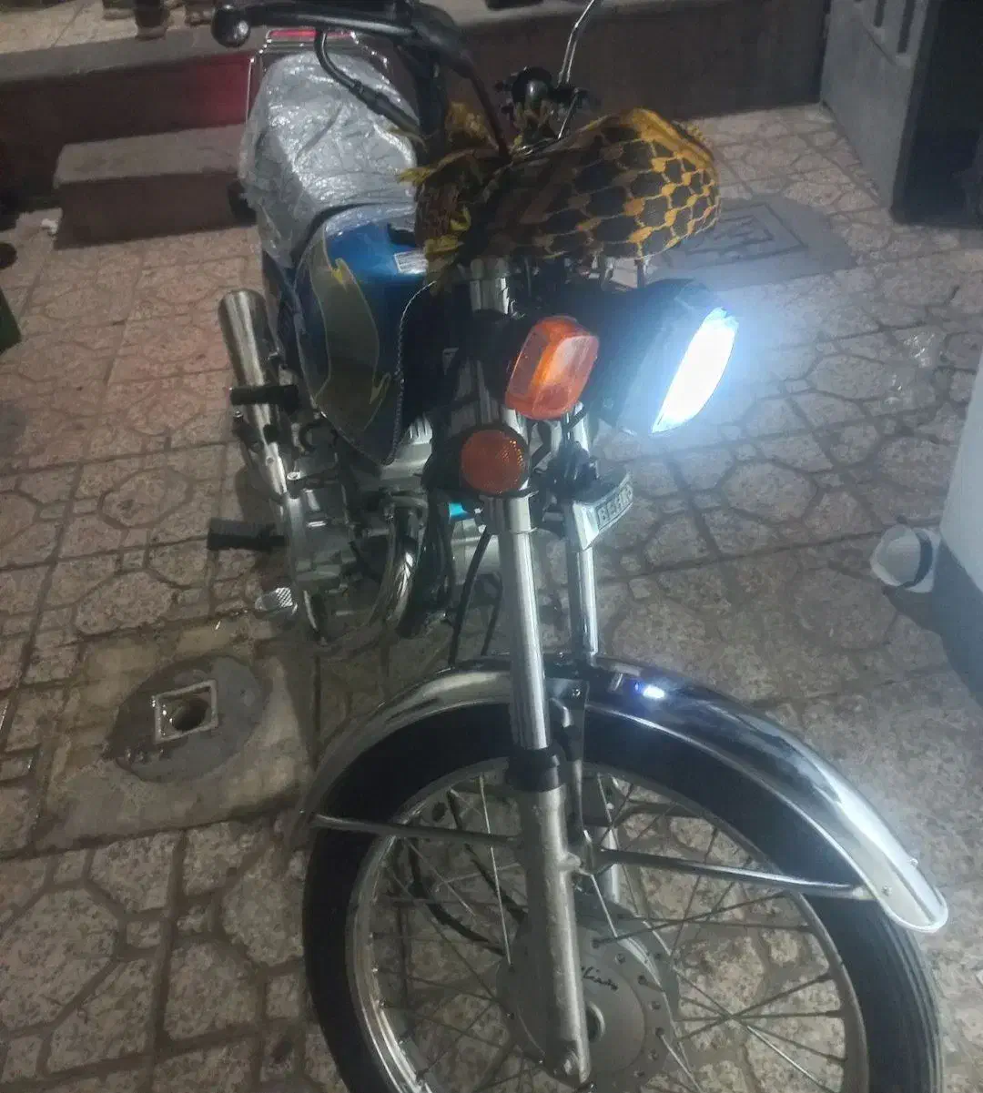 موتور 1402بهرو|موتورسیکلت|اصفهان, لیمجیر|دیوار