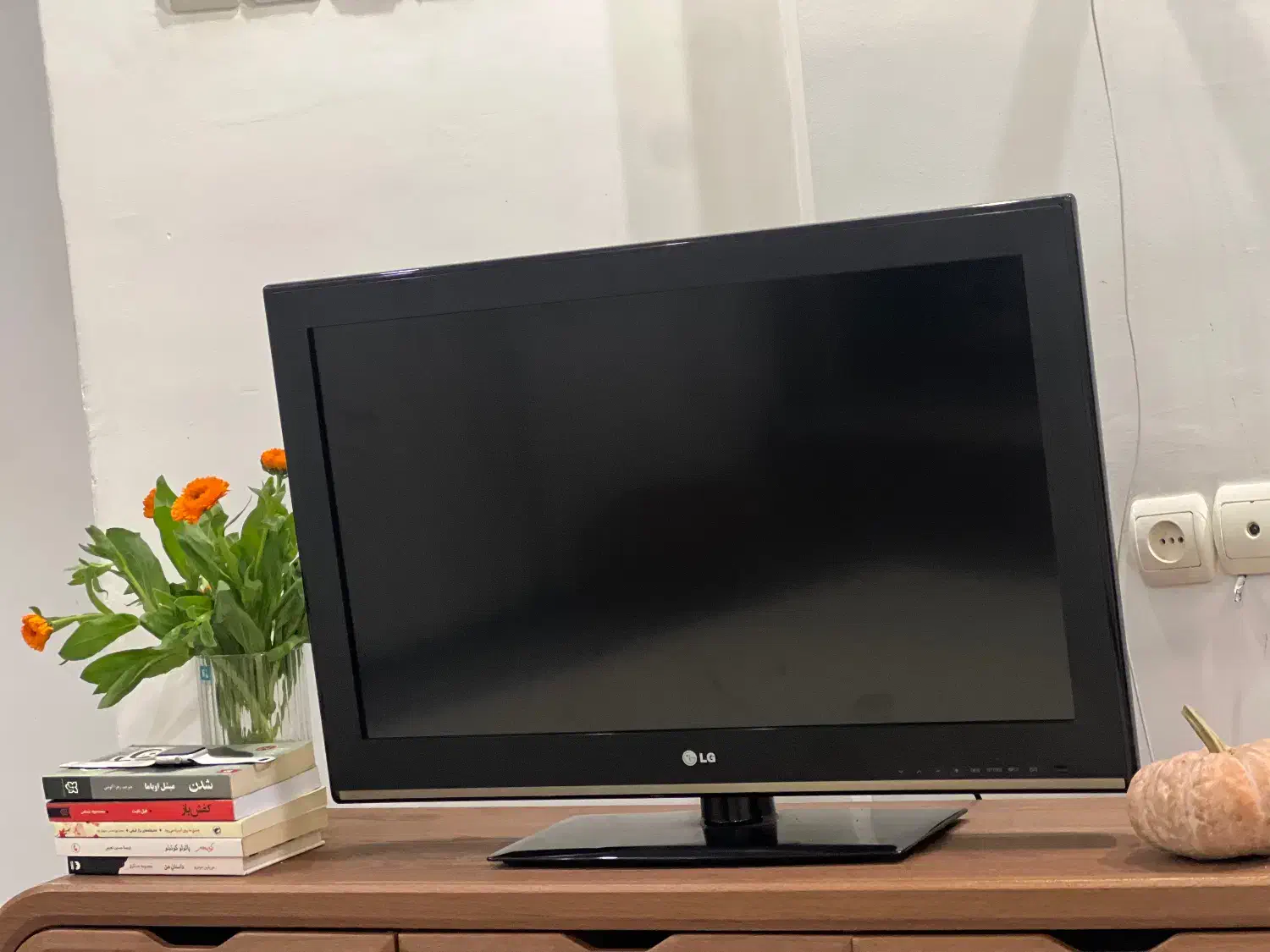 تلویزیون ال جی|تلویزیون و پروژکتور|لاهیجان, کوی خزر|دیوار