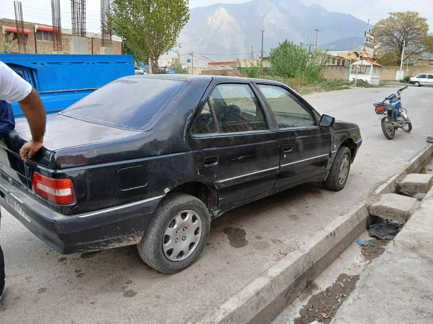 پژو ۴۰۵|خودرو سواری و وانت|گالیکش, |دیوار