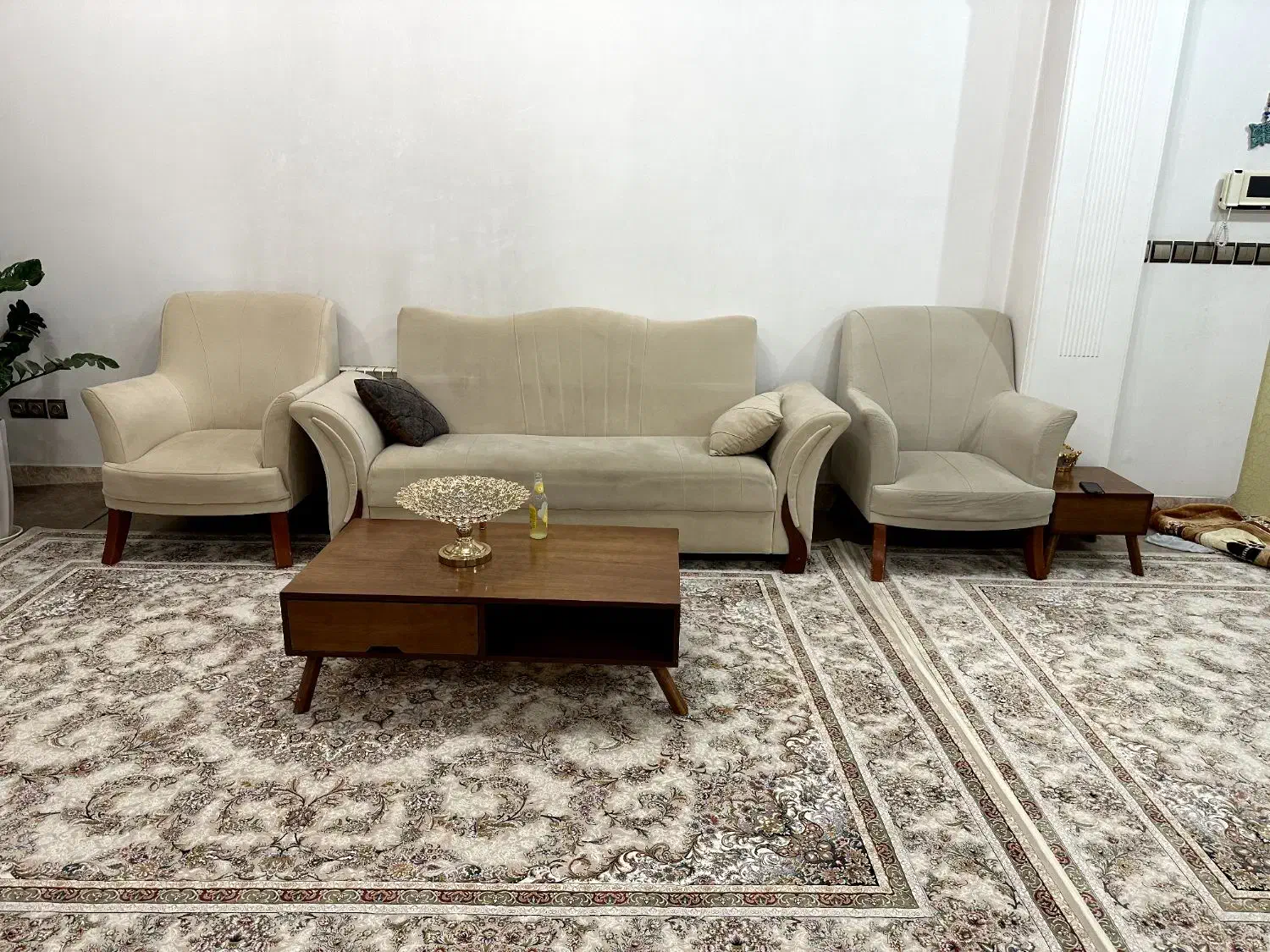 یک ست مبلمان ده نفره همراه با جلو مبلی|مبلمان خانگی و میز عسلی|پیرانشهر, |دیوار