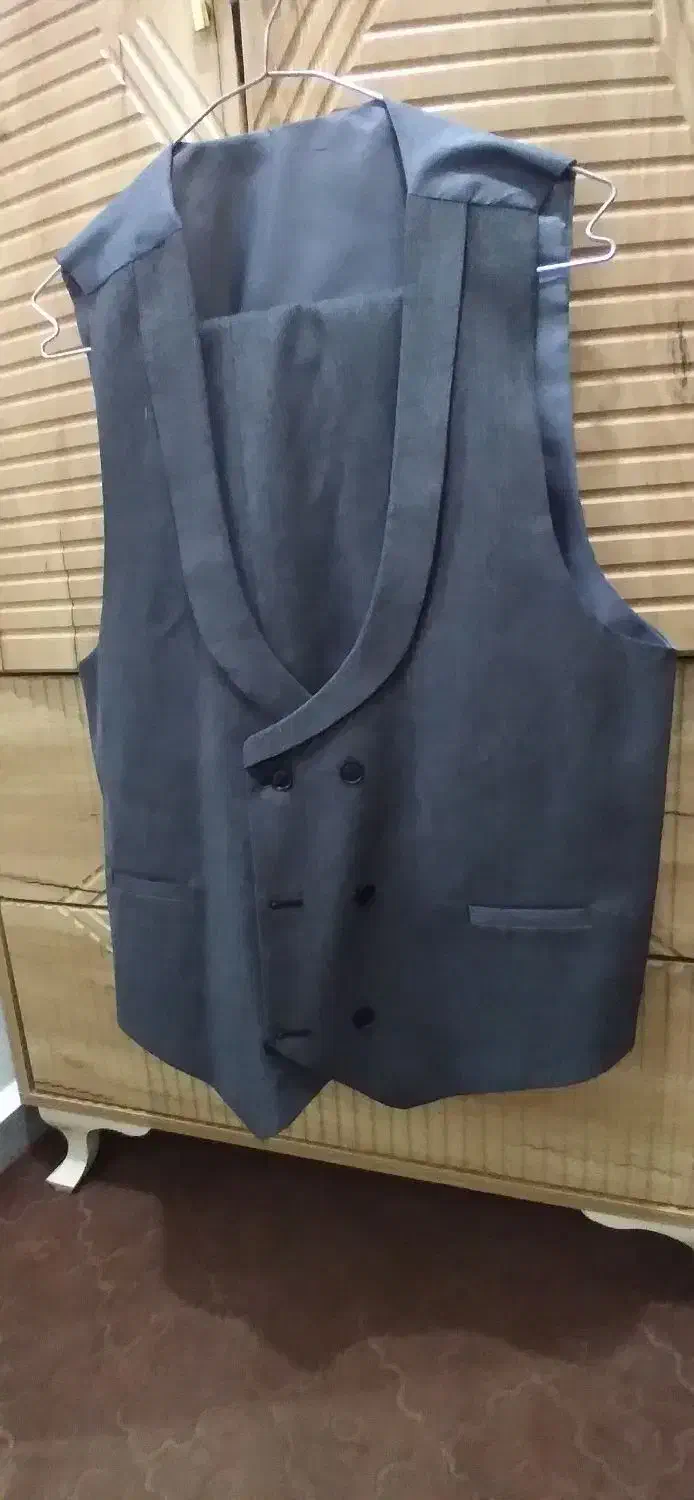 کت وشلوار|لباس|اهر, |دیوار