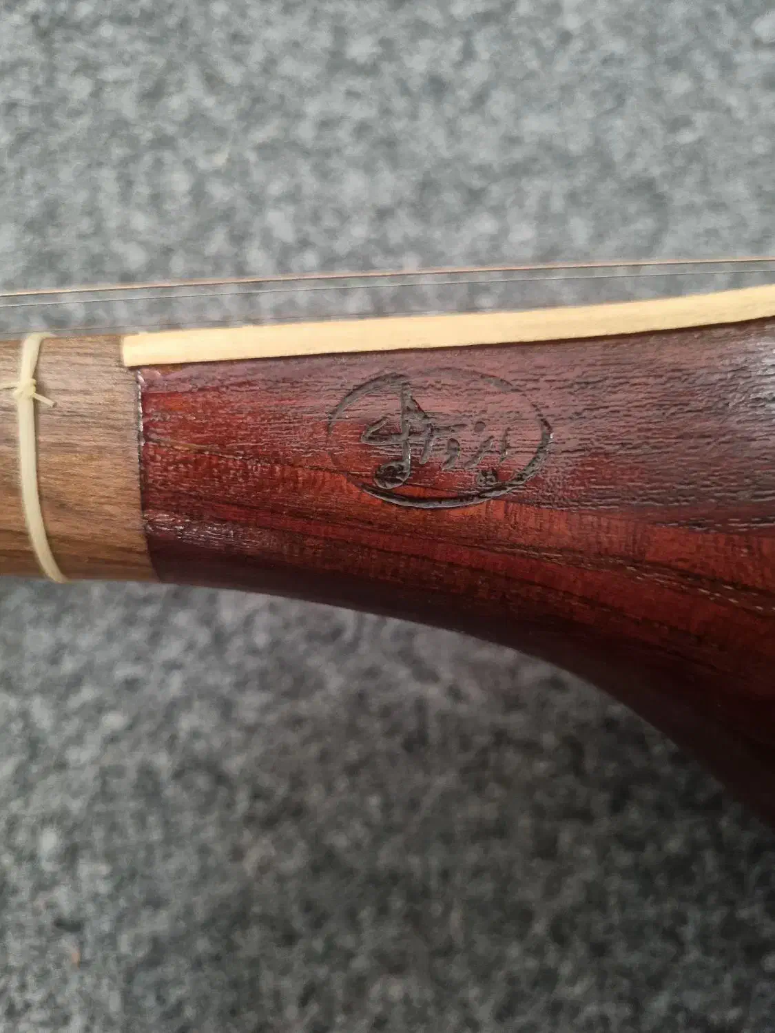 سه تار ایزدی|سازهای سنتی|اراک, |دیوار