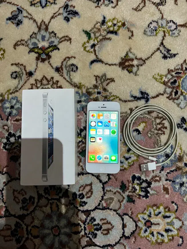 ایفون 5اپل|موبایل|تهران, منیریه|دیوار