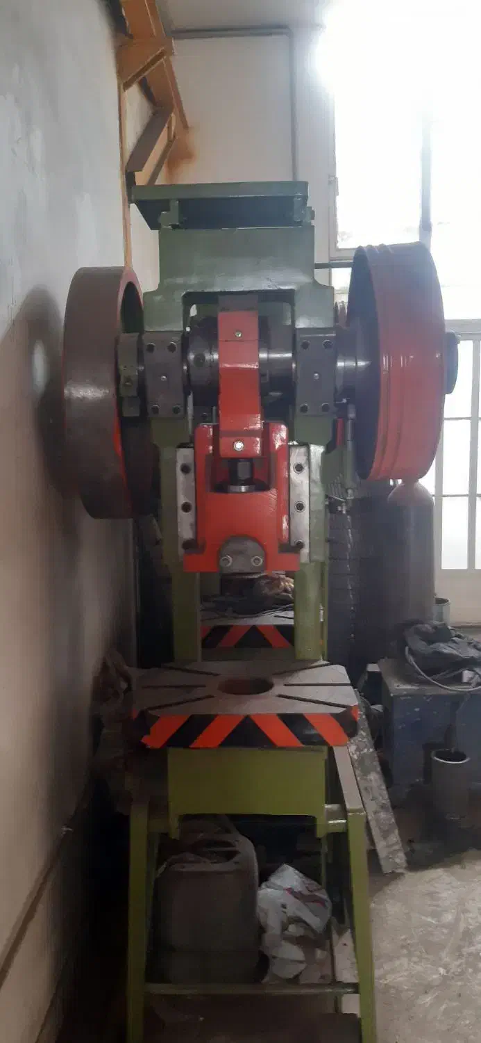 پرس ۳۵تن متقیر ساخت شرکت زمانی درحد۴۰تن|ماشینآلات صنعتی|پاکدشت, خاتون آباد|دیوار