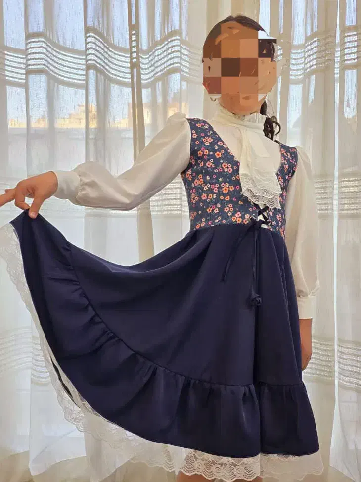 لباس دخترونه|لباس|شیراز, باغ تخت|دیوار