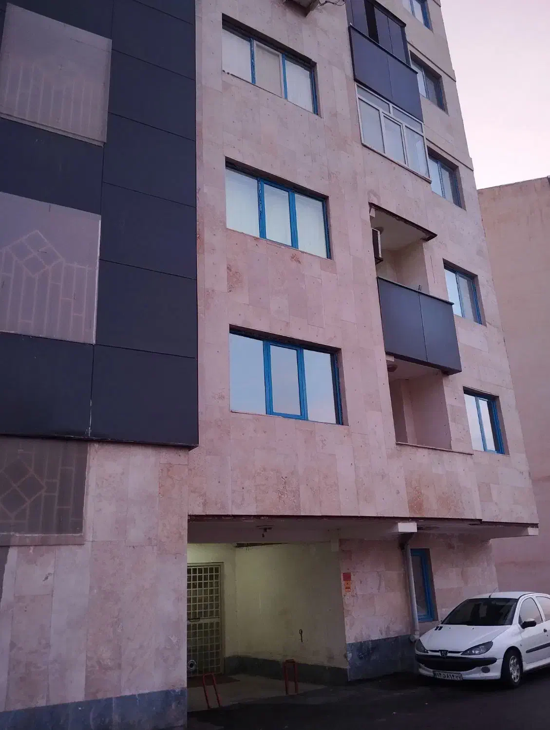 فروش آپارتمان 85متری در ستارخان طبقه اول|فروش آپارتمان|ماکو, |دیوار