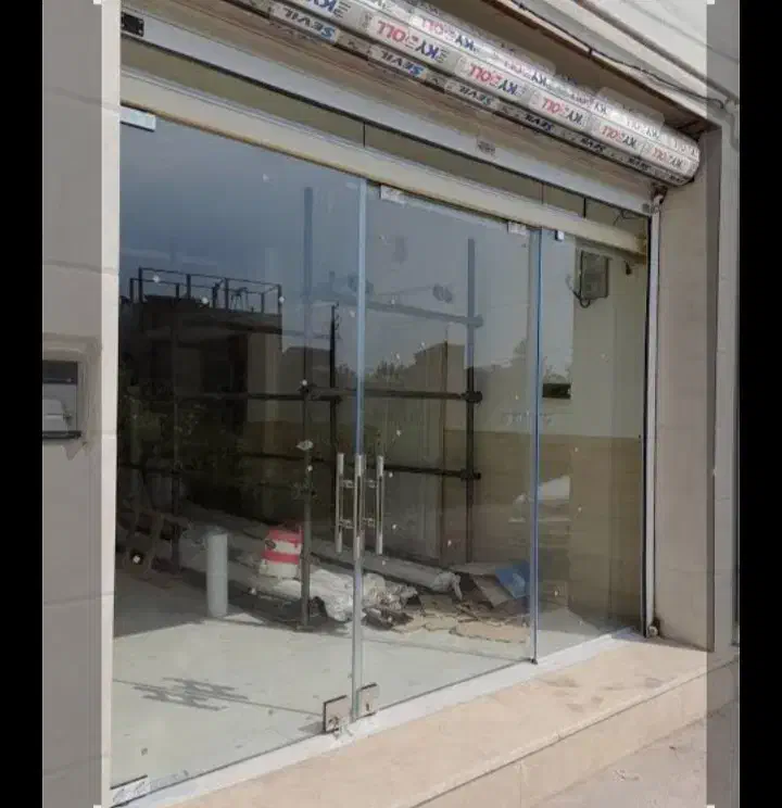 نصاب کرکره برقی وشیشه سکوریت|خدمات پیشه و مهارت|کنارک, |دیوار