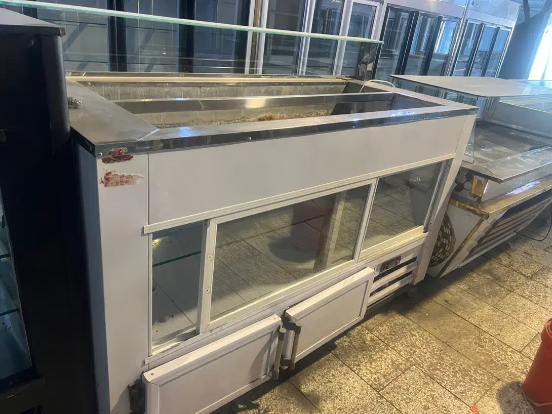 یخچال ساندویچی|فروشگاه و مغازه|مشهد, خین عرب|دیوار