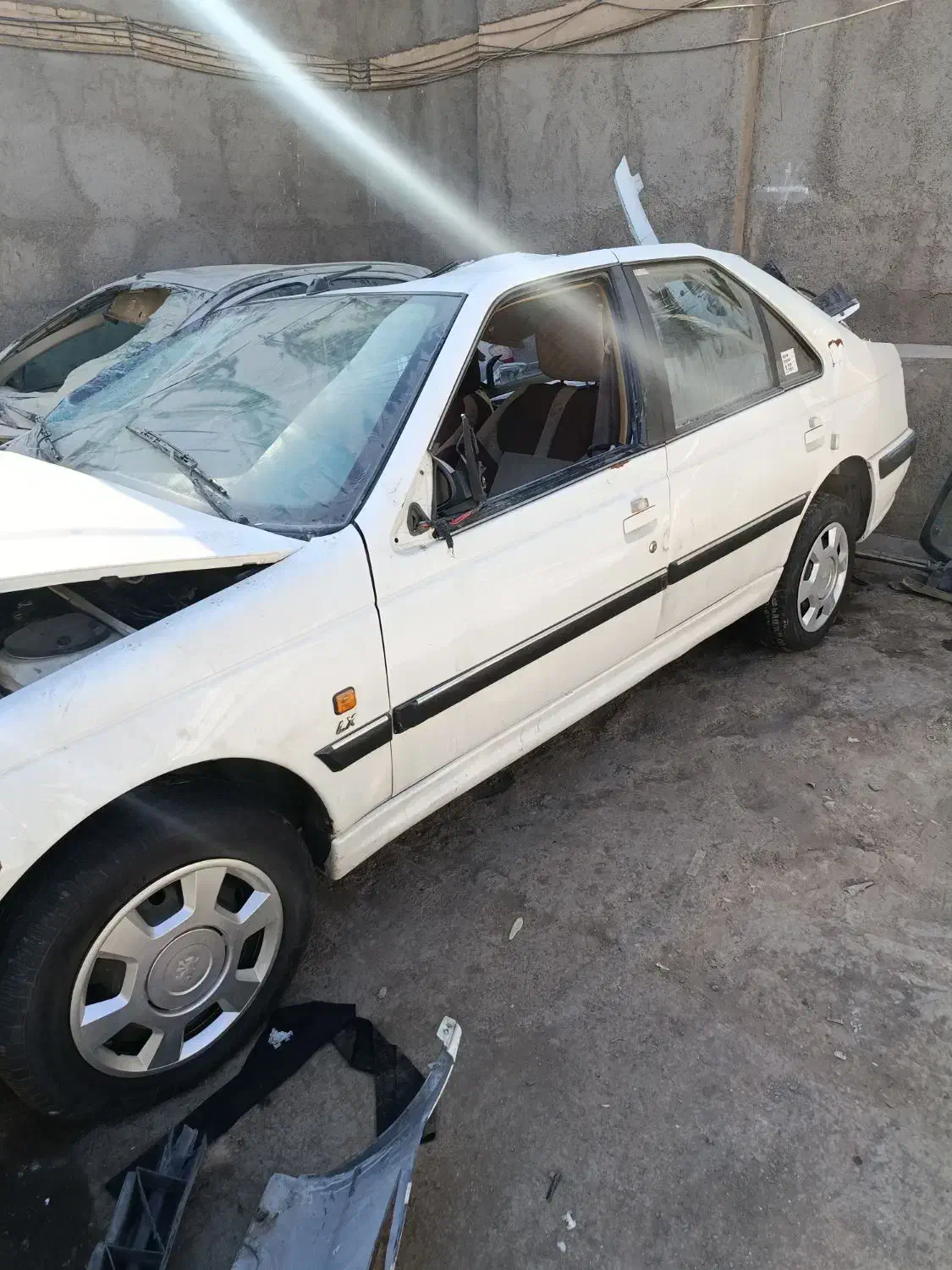 پژو پارس تیوفایو تصادفی|خودرو سواری و وانت|قم, محمد آباد|دیوار