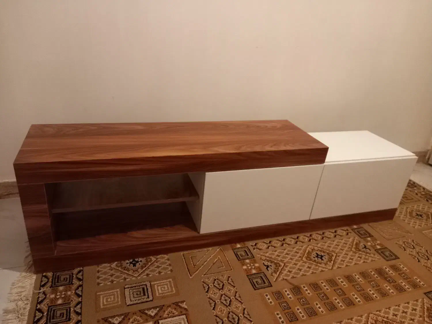 tvmi|میز تلویزیون|رشت, باهنر|دیوار