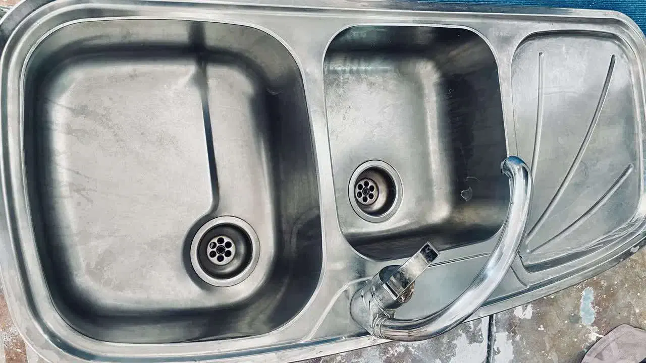 سینک و شیر|آب‌چکان و نظم‌دهنده ظروف|اصفهان, شهرک میلاد|دیوار