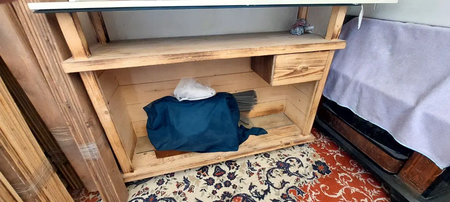 کلیه دکور و ویترین مغازه به فروش میرسد رگال.قفسه.|فروشگاه و مغازه|اسلام‌شهر, مظفریه|دیوار