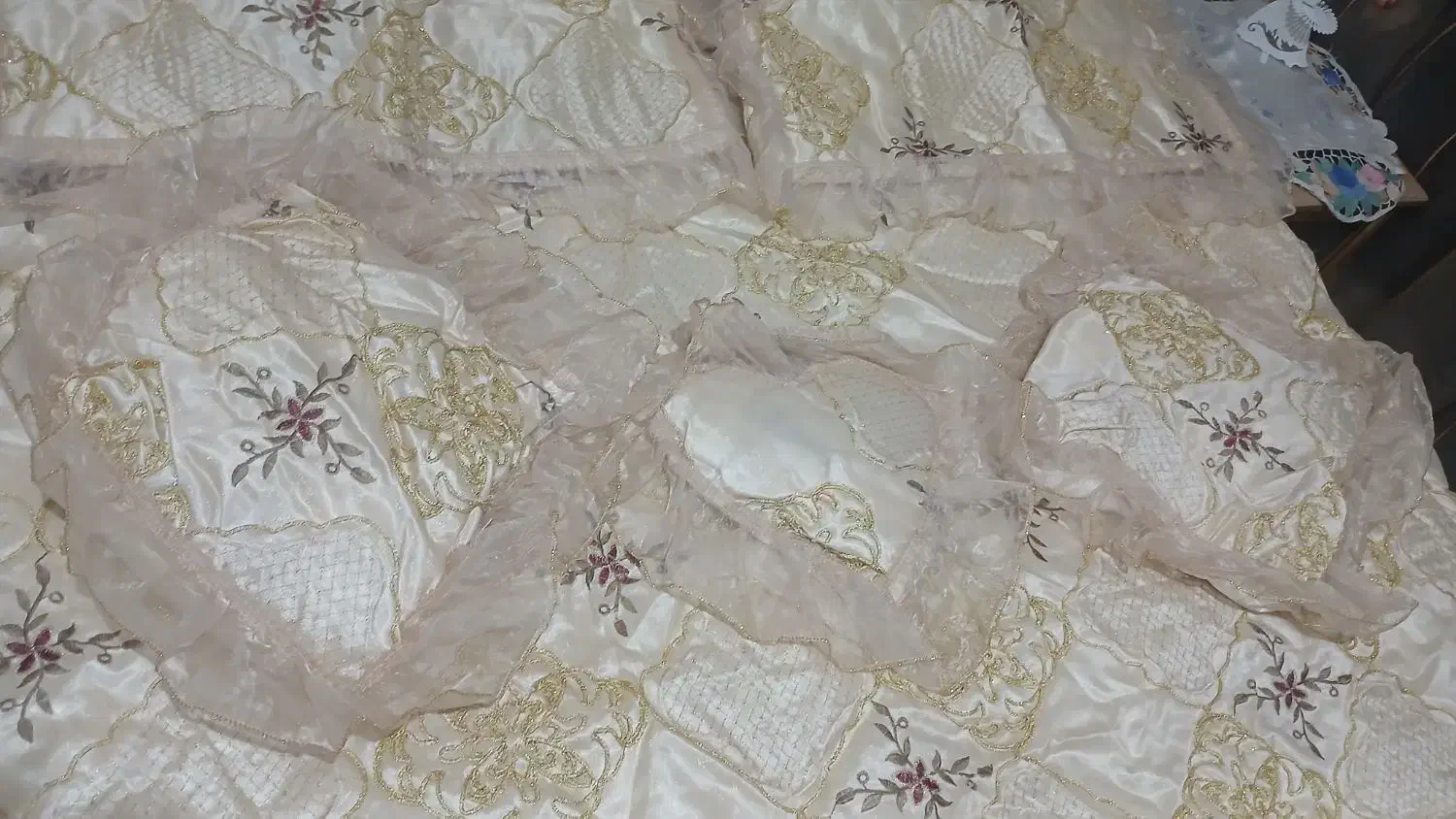 روتختی ساتن عروس|سرویس روتختی|شهریار, شهرک وائین|دیوار