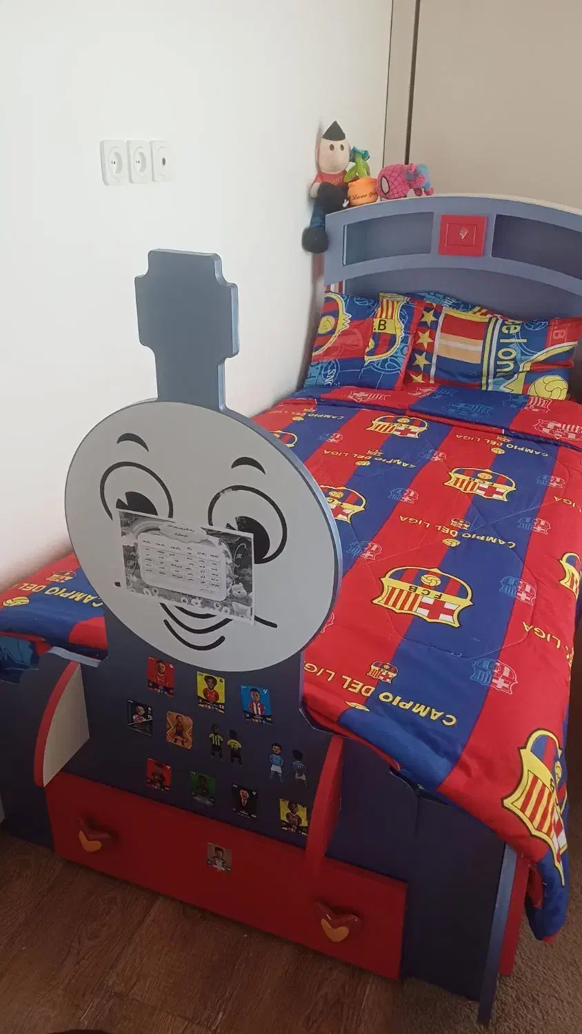 تخت خواب قطاری نو و سالم|تخت و صندلی بچه|مینودشت, |دیوار