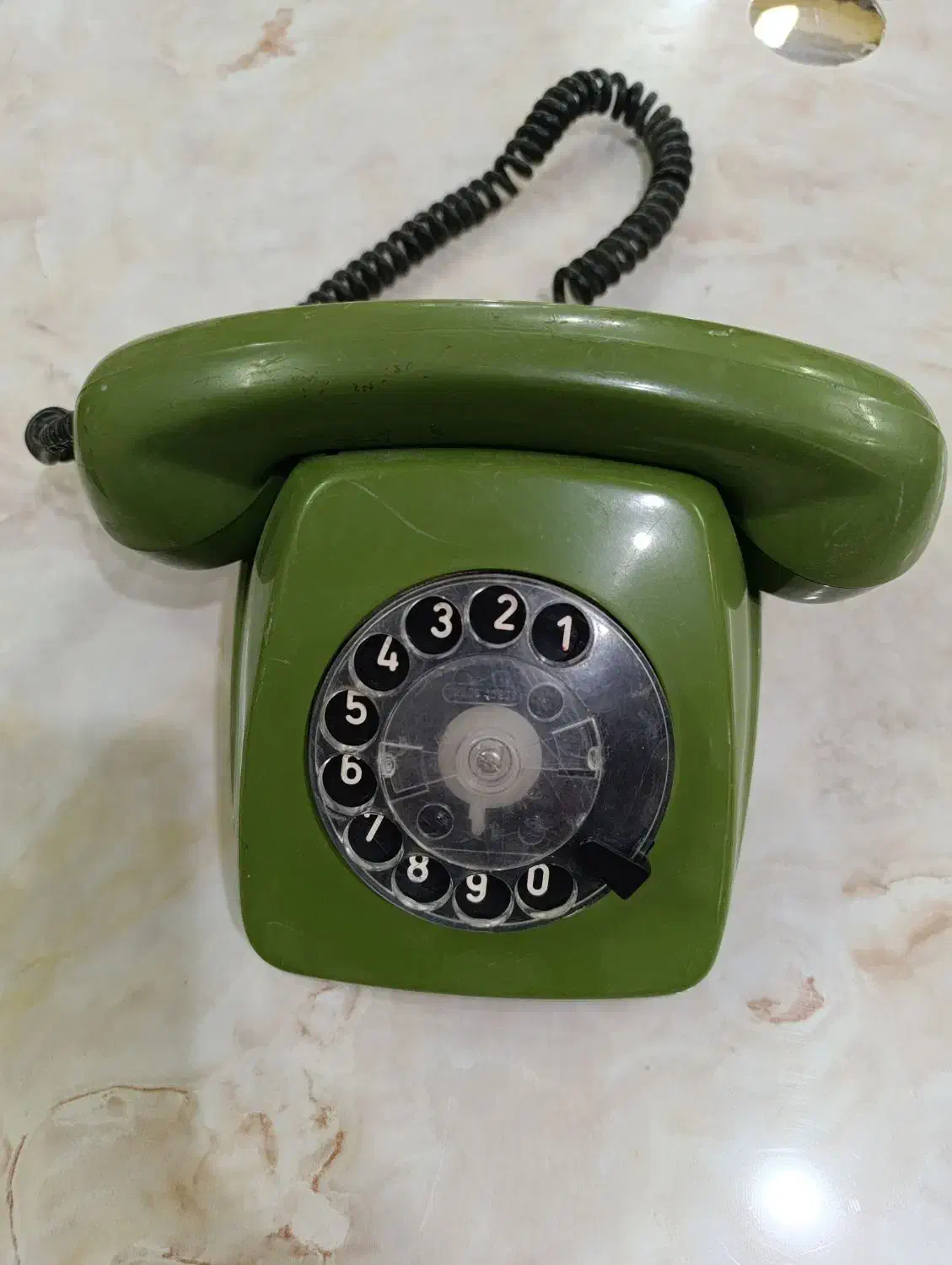 تلفن قدیمی نوستالژی|کلکسیون اشیاء عتیقه|کبودرآهنگ, |دیوار