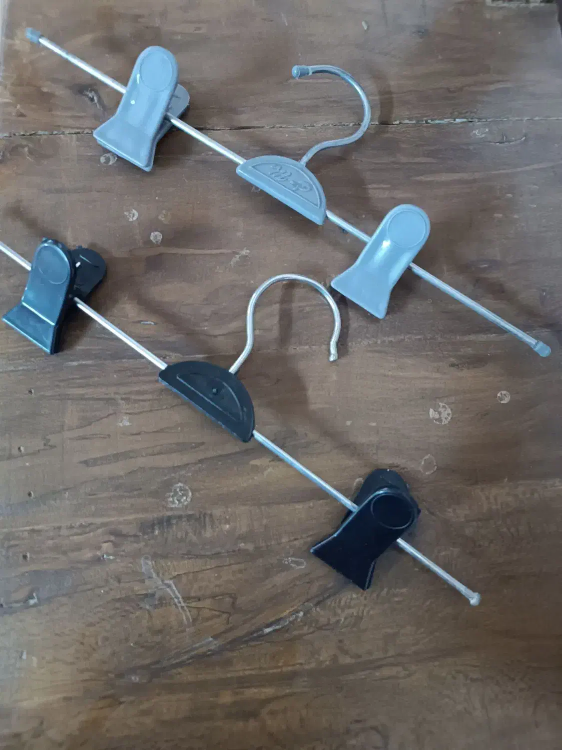 چوب رختی دو گیره مخصوص شلوار و دامن|بندرخت و رخت‌آویز|مشهد, رضاشهر|دیوار