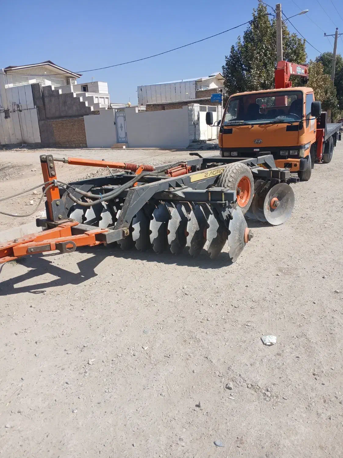 خدمات کشاورزی با تراکتور ۳۹۹جفت،دیسک سنگین،گاواهن|خدمات باغبانی و درختکاری|کوهدشت, |دیوار