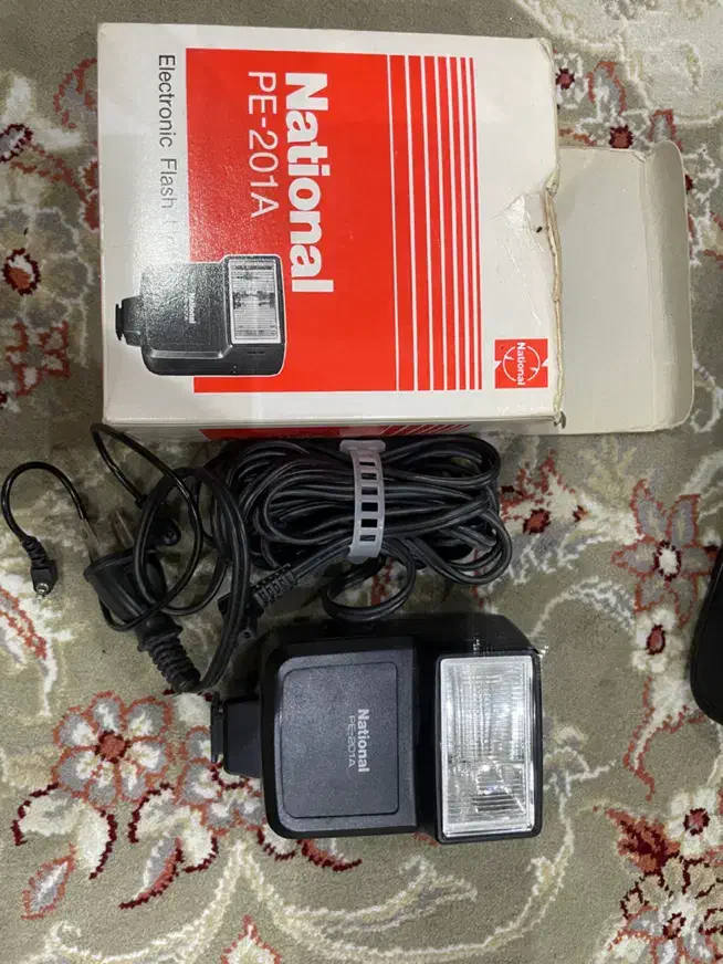 فلش دوربین national بسیار با کیفیت|دوربین عکاسی و فیلم‌برداری|تهران, تهران‌ویلا|دیوار