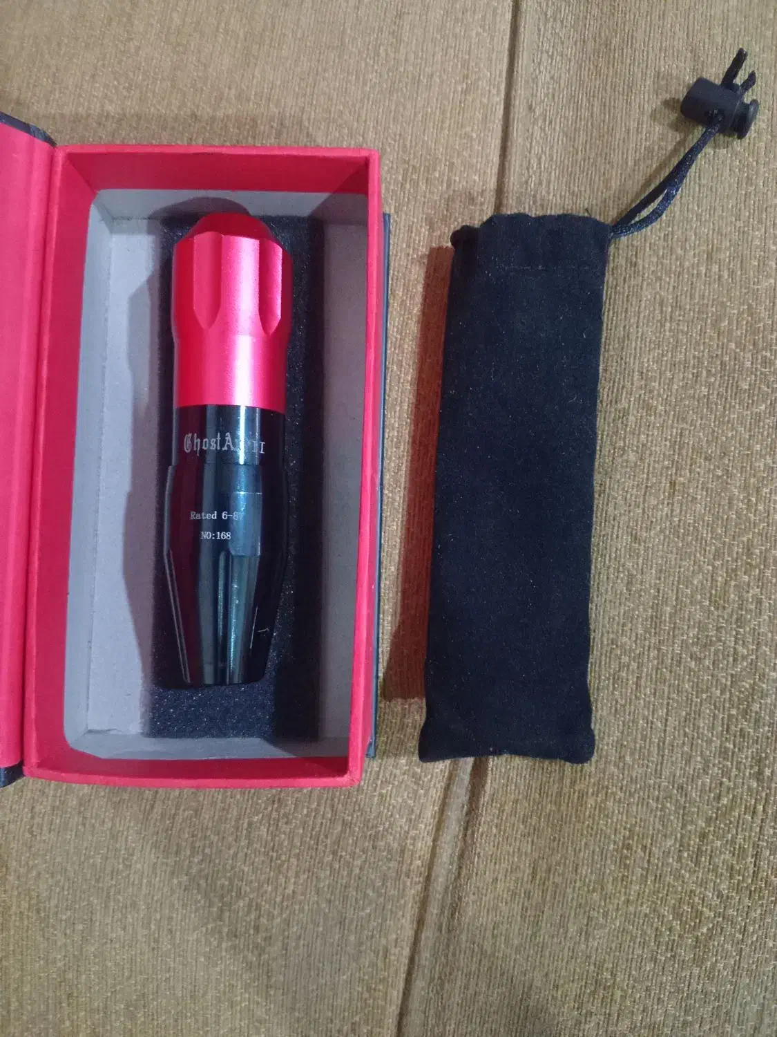 دستگاه تتو|آرایشگاه و سالن‌های زیبایی|شوط, |دیوار