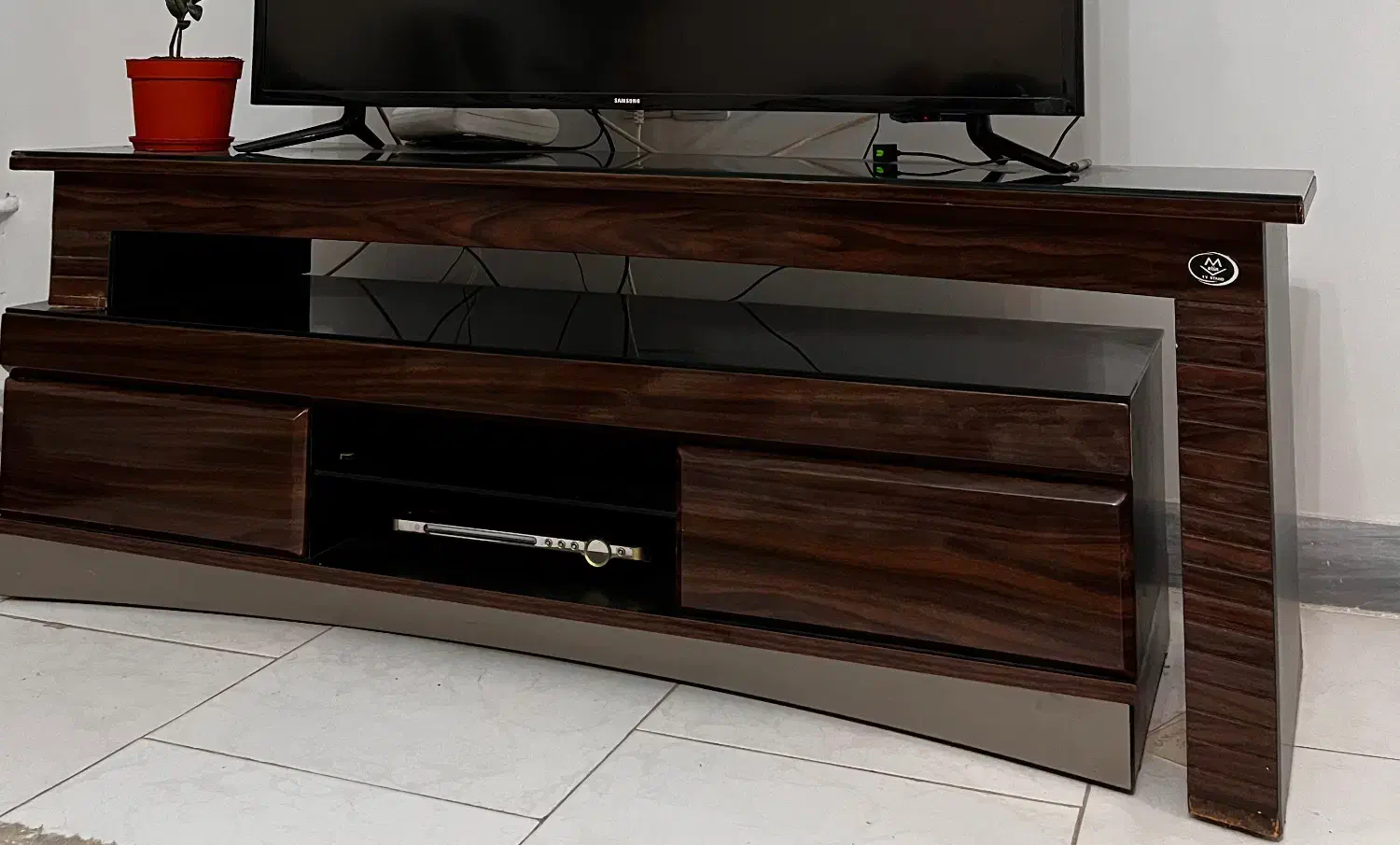 میز تلویزیون|میز تلویزیون|رشت, فلسطین|دیوار