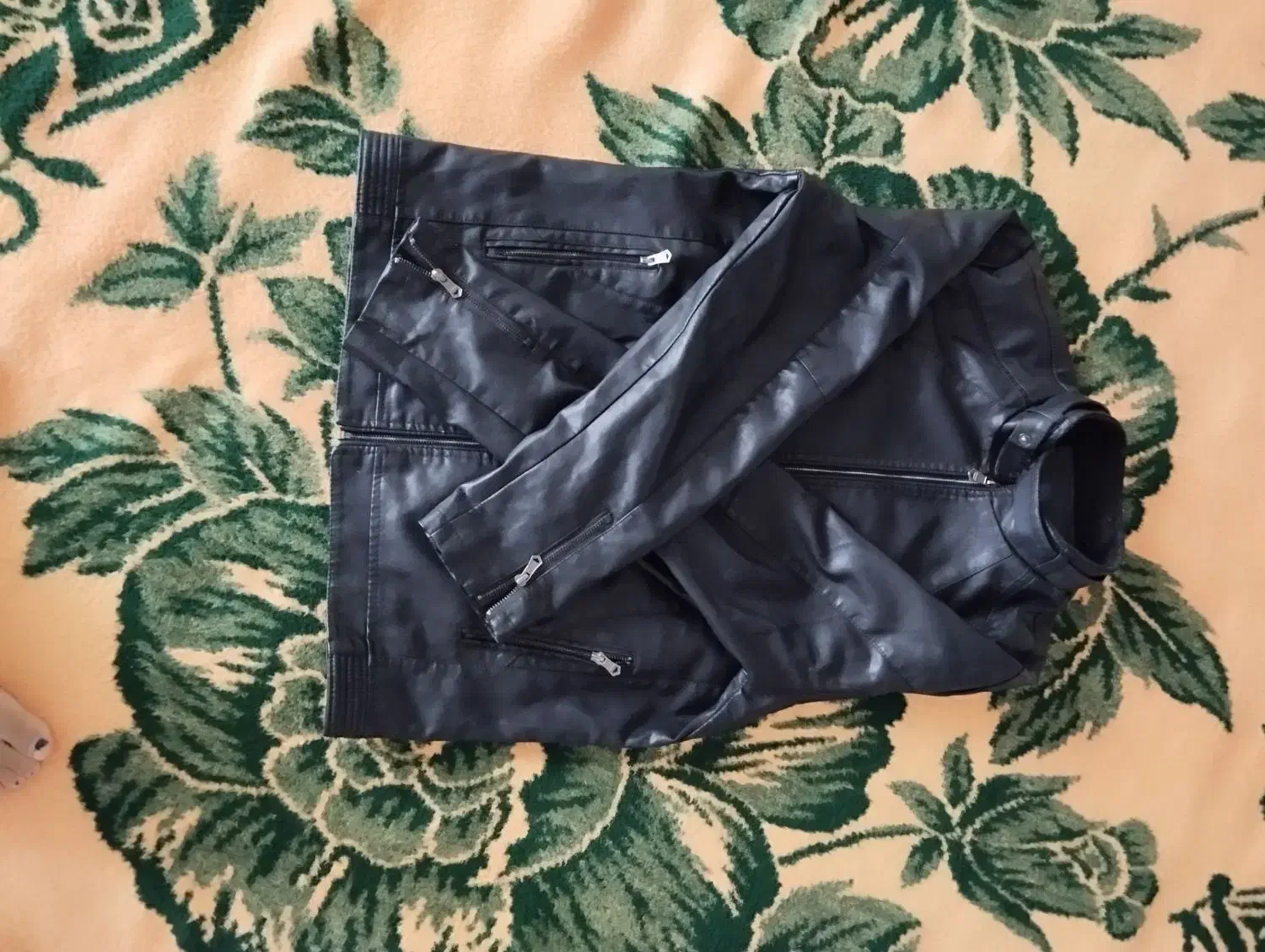 نوه نوه|لباس|سرپل ذهاب, |دیوار