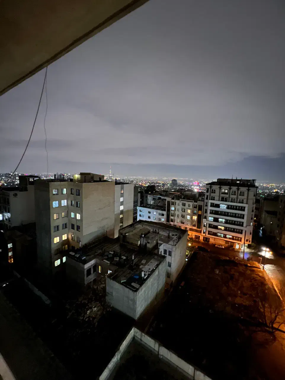 ۸۵ متر ۲ خواب طبقه ۹ ویودار حتی مجرد