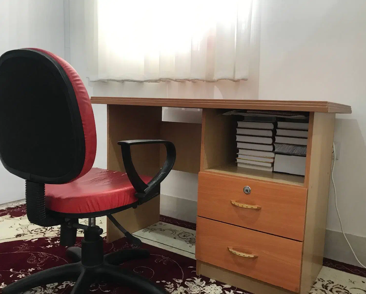 میز تحریر و صندلی|میز تحریر و کامپیوتر|خرمآباد, |دیوار