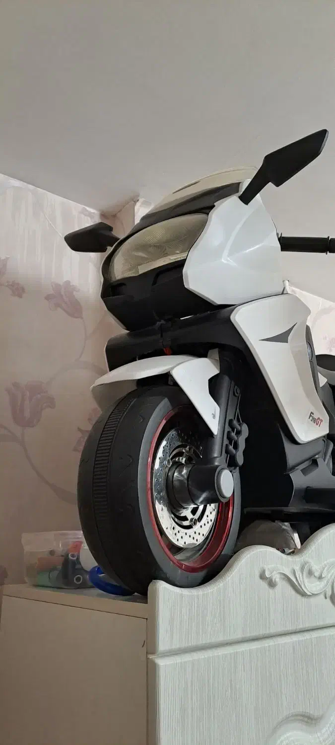 موتور شارژی درحد نو|اسباب‌بازی بچه|مشهد, سرافرازان|دیوار