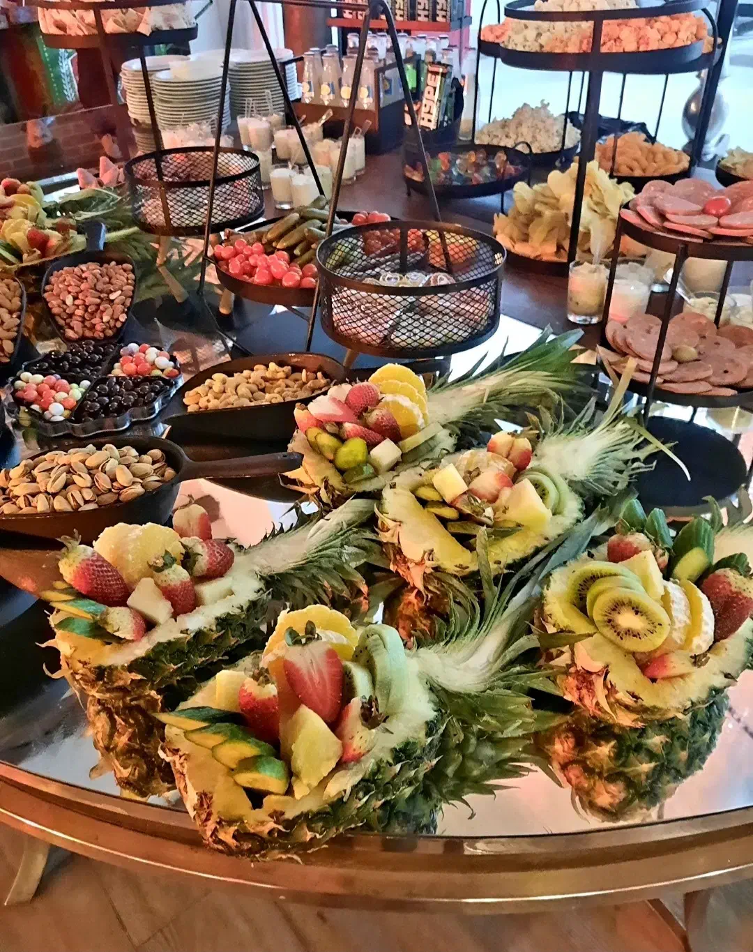 باغ تالار وسترن در عمارت فاخر (بدون ورودی)|خدمات پذیرایی، مراسم|چهاردانگه (تهران), |دیوار