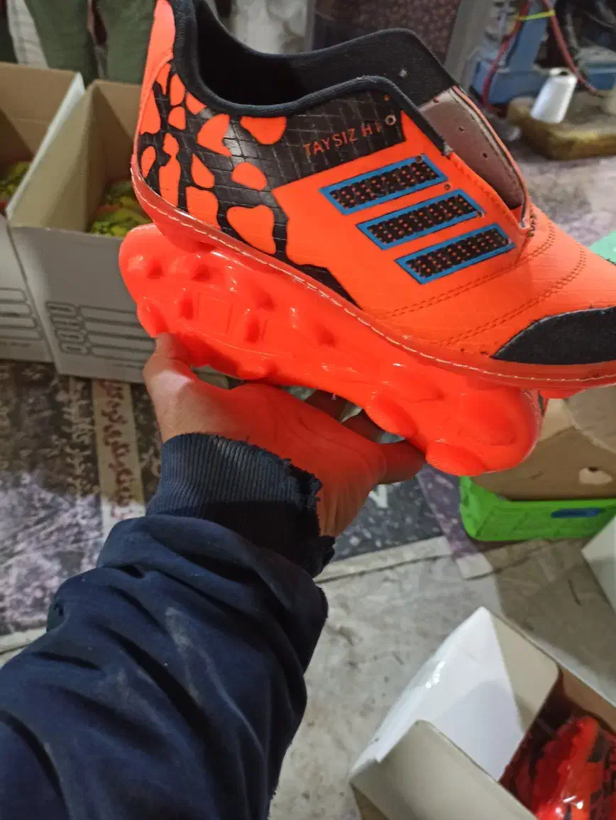 کفش چمنی|کیف، کفش، کمربند|تبریز, |دیوار