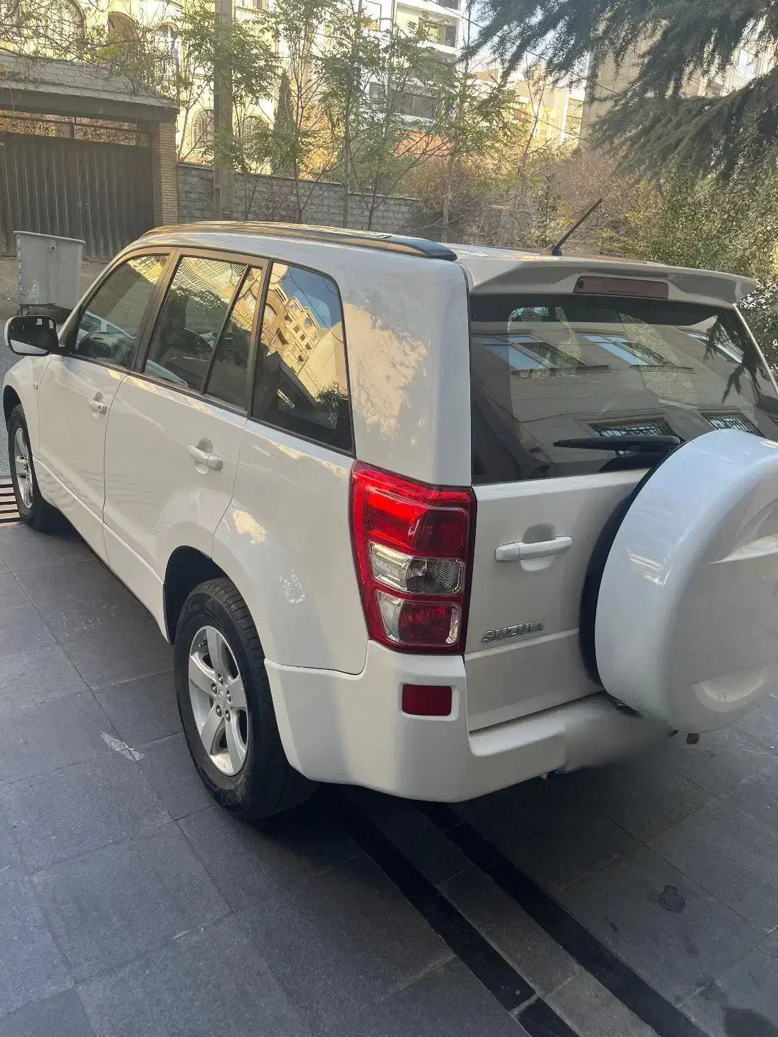 سوزوکی ویتارا ۱۳۸۸ اتومات|خودرو سواری و وانت|تهران, کوی فراز|دیوار