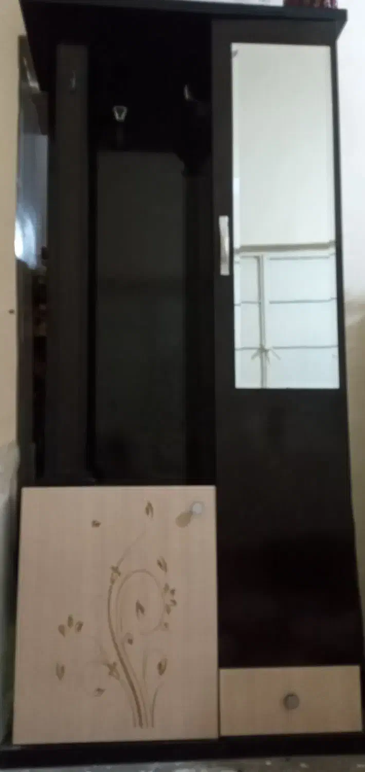 جاکفشی کمد|جاکفشی، کمد، دراور|مسجد سلیمان, |دیوار