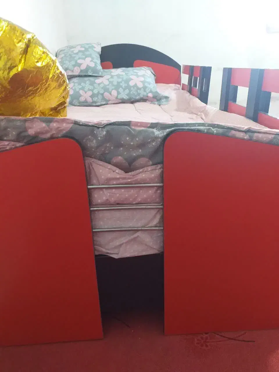 سرویسخوابیکنفره|تخت و سرویس خواب|رباطکریم, شهرک والفجر|دیوار