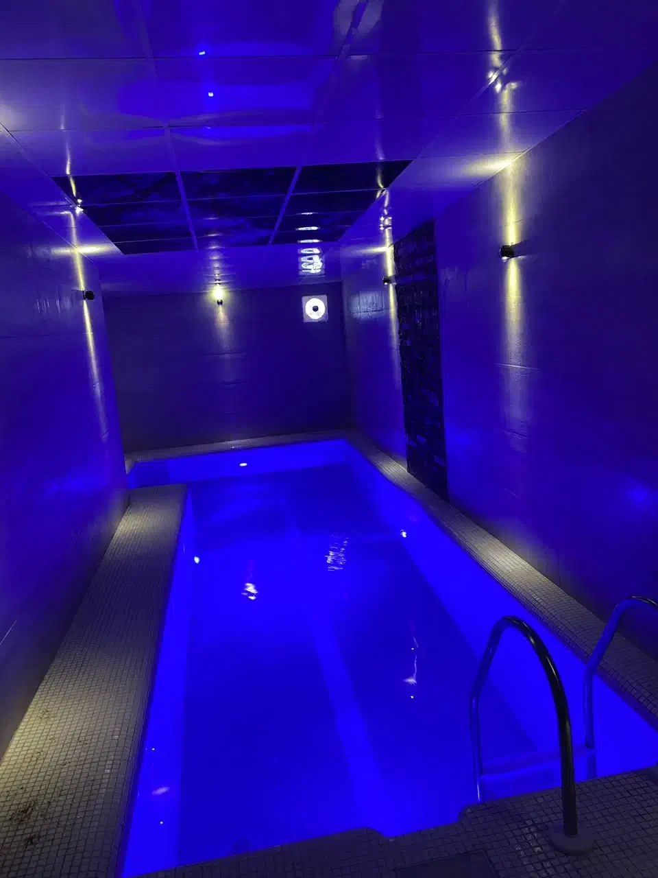 ویلا استخر دار معمولی دوخوابه پاسداران انزلی کد M7|اجارهٔ کوتاه‌مدت ویلا و باغ|بندر انزلی, پاسداران|دیوار