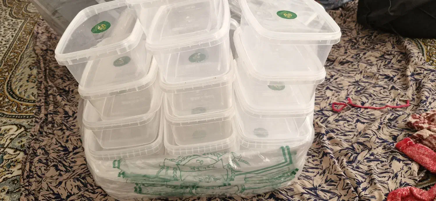 تعدادی ظرف پلاستیکی و یکبار مصرف|ظروف نگهدارنده، پلاستیکی، یک‌بارمصرف|اصفهان, مهرآباد|دیوار